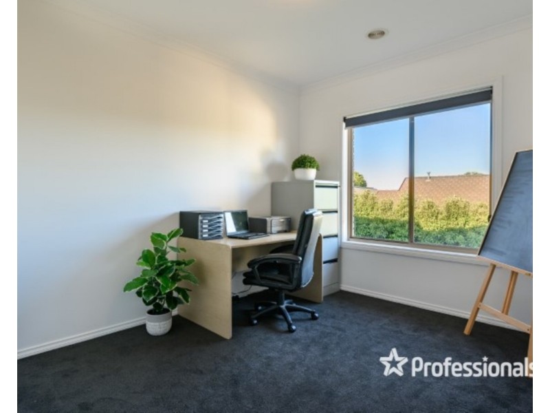 13 Hawk Place, Wodonga VIC 3690
