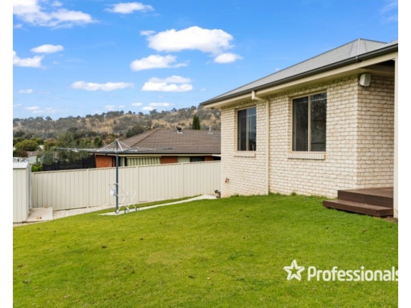 13 Hawk Place, Wodonga VIC 3690