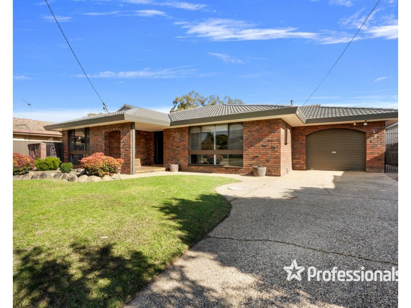 483 Ainslie Avenue, Lavington NSW 2641