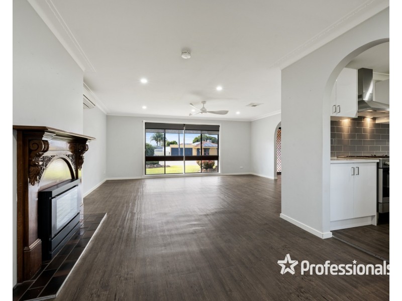 483 Ainslie Avenue, Lavington NSW 2641