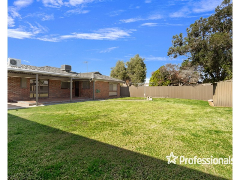 483 Ainslie Avenue, Lavington NSW 2641