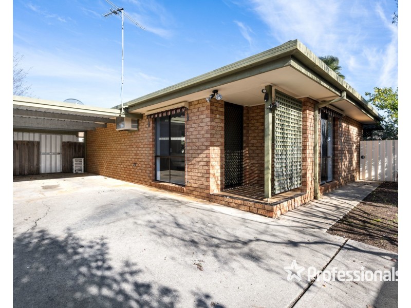 2/21 Fletcher Court, Wodonga VIC 3690