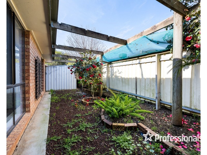 2/21 Fletcher Court, Wodonga VIC 3690