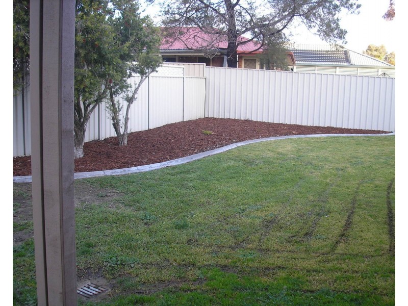 1 Goulburn Court, West Wodonga VIC 3690