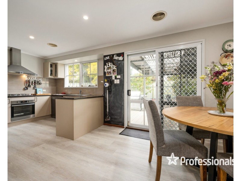 31 McMahon Place, West Wodonga VIC 3690