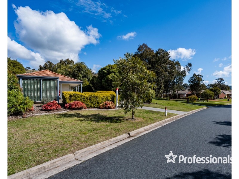 31 McMahon Place, West Wodonga VIC 3690