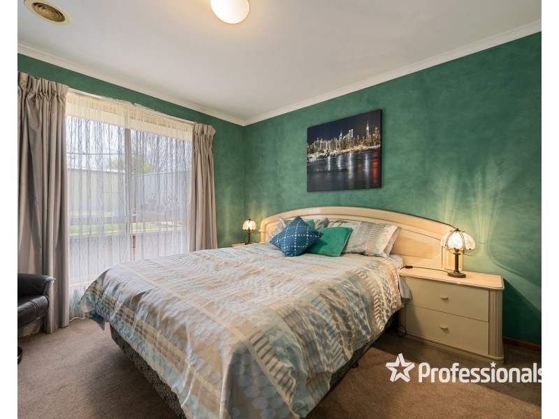 3 Lark Court, West Wodonga VIC 3690