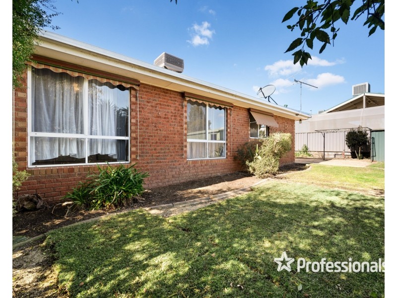 2/5 Milos Boulevard, Wodonga VIC 3690