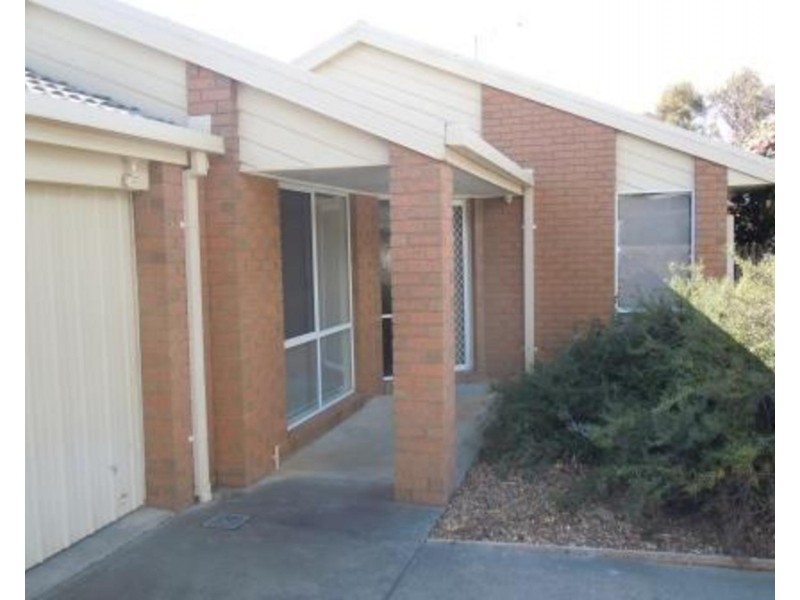2 Elmslie Circuit, Wodonga VIC 3690