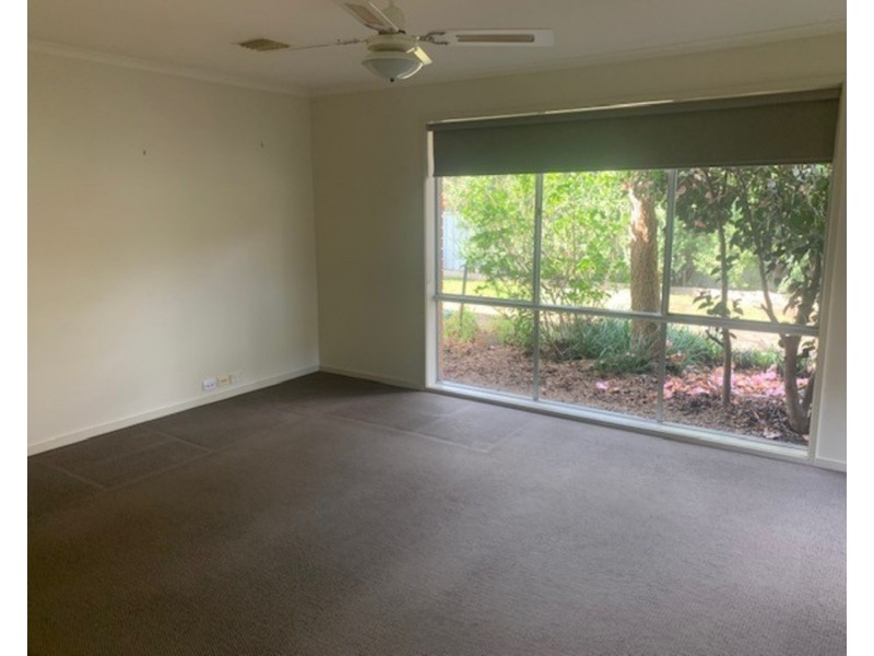 2 Elmslie Circuit, Wodonga VIC 3690