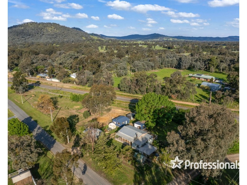 2/4 Palmerston Street, Barnawartha VIC 3688