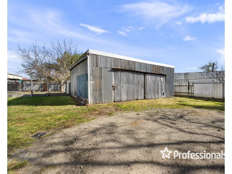 24 High Street, Chiltern VIC 3683