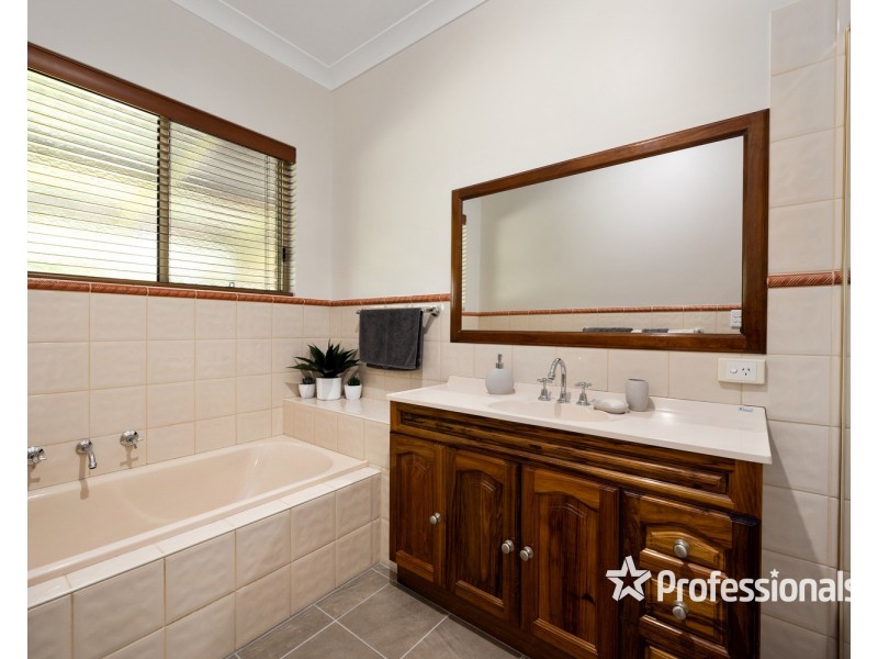 71 Huon Creek Road, Wodonga VIC 3690