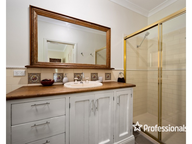 71 Huon Creek Road, Wodonga VIC 3690