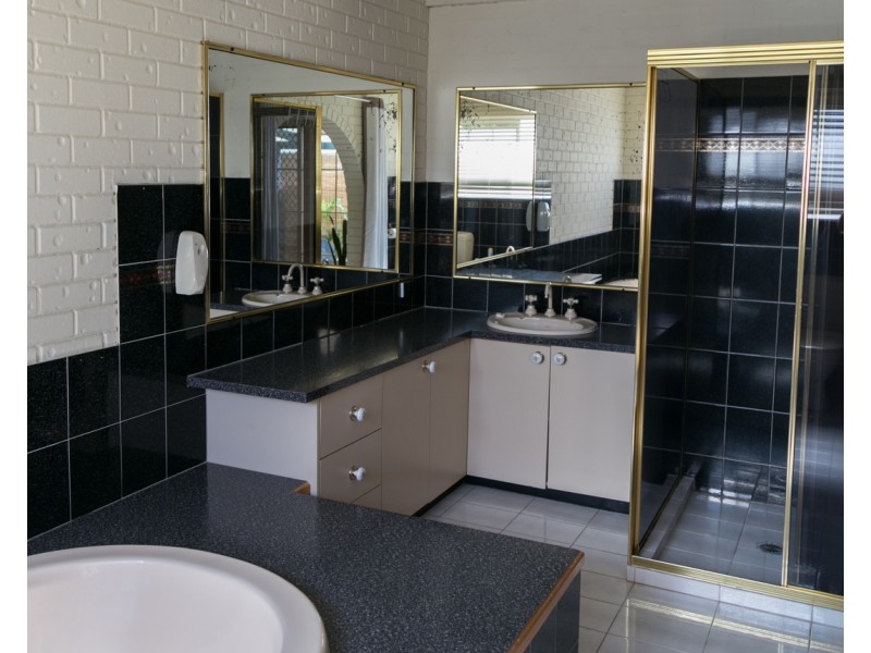 1097 Waugh Road, North Albury NSW 2640