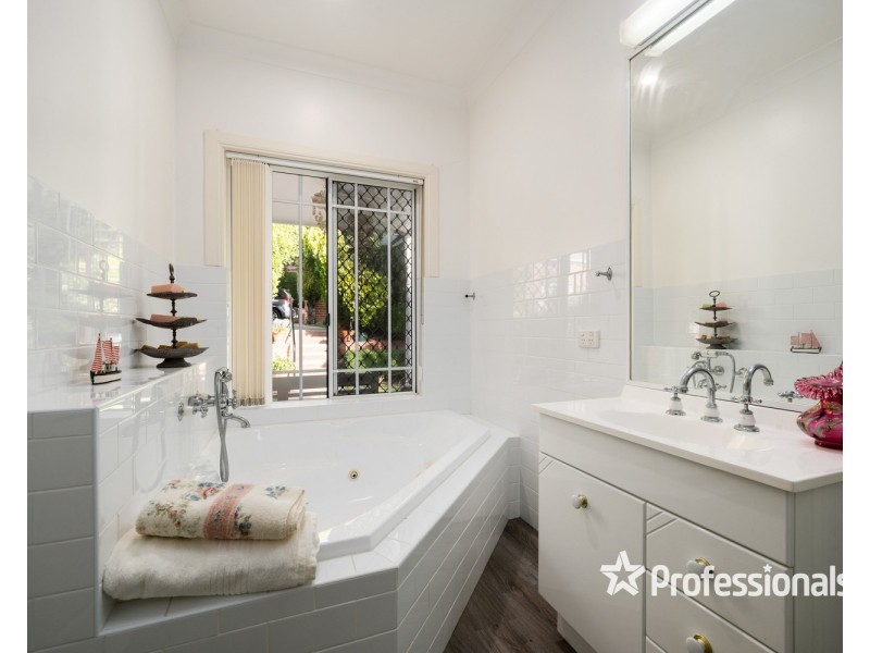 4 Johneva Avenue, Wodonga VIC 3690