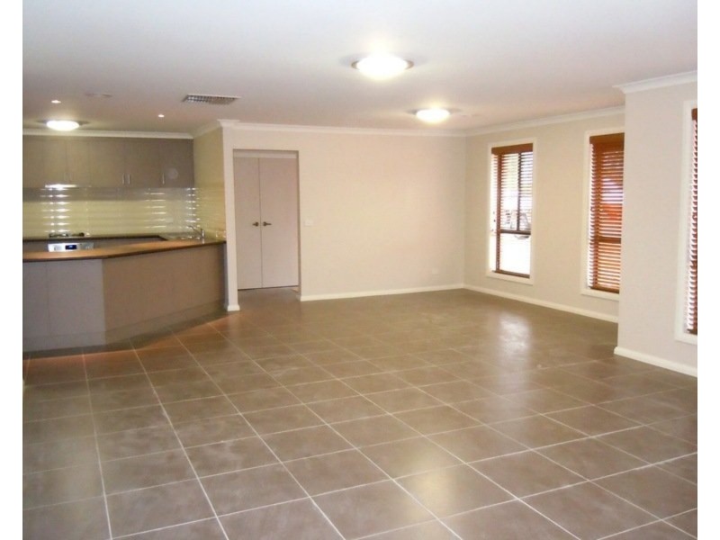 10 Colombera Circuit, Wodonga VIC 3690
