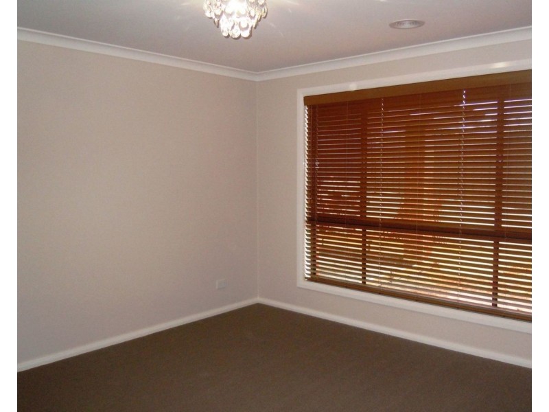 10 Colombera Circuit, Wodonga VIC 3690