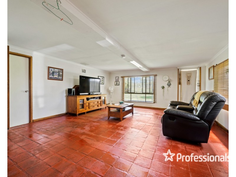 53 Albert Road, Chiltern VIC 3683