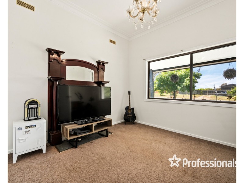53 Albert Road, Chiltern VIC 3683