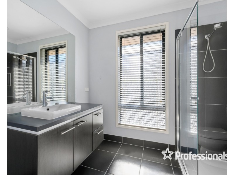 13 Toy Court, Wodonga VIC 3690