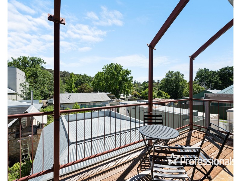 13 High Street, Yackandandah VIC 3749