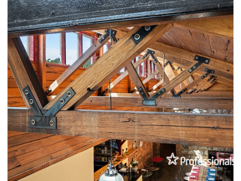 13 High Street, Yackandandah VIC 3749