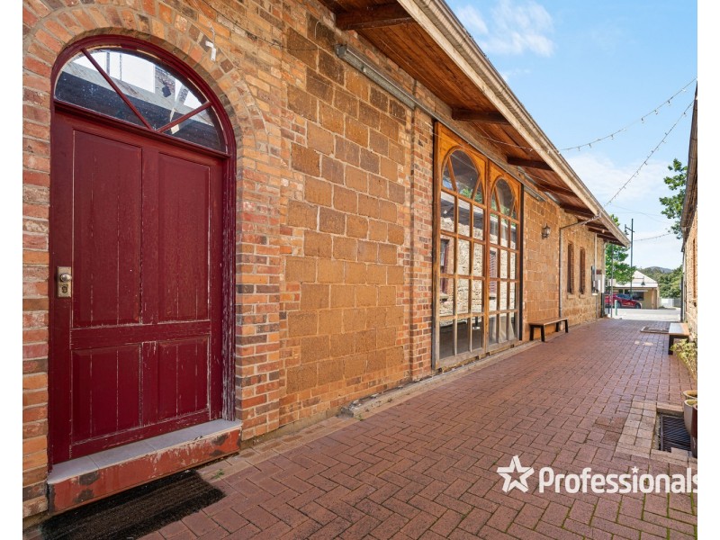 13 High Street, Yackandandah VIC 3749