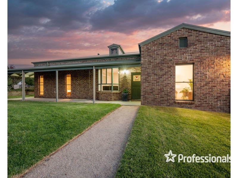 330 Ennis Road, Leneva VIC 3691