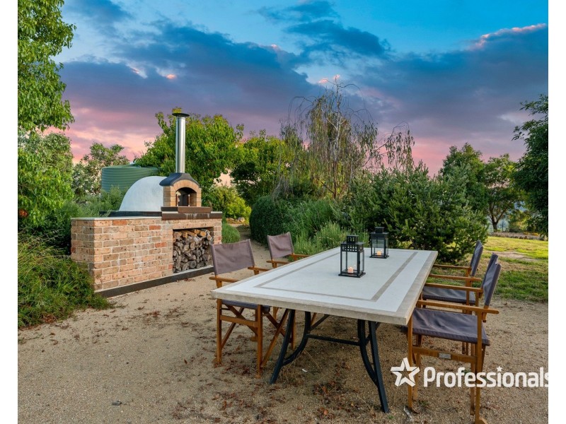 330 Ennis Road, Leneva VIC 3691