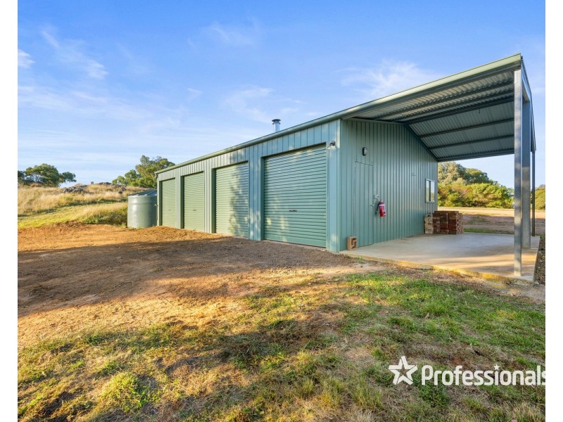 330 Ennis Road, Leneva VIC 3691