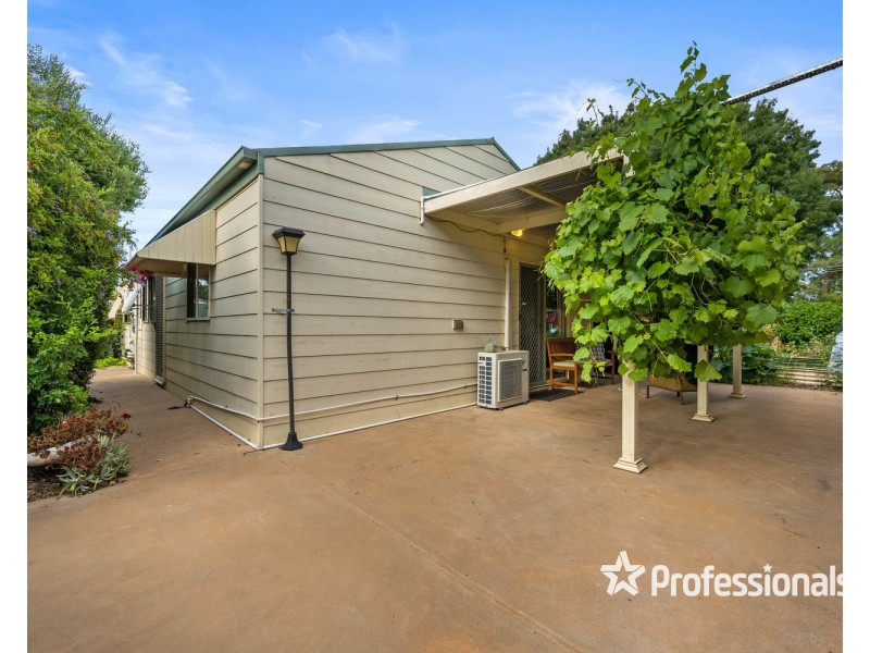 57 Hay Street, Corowa NSW 2646