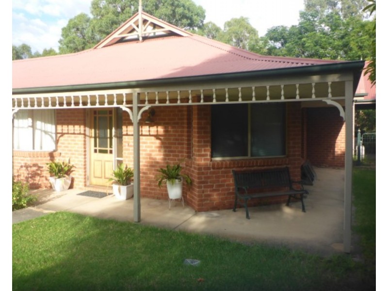 4 Astvale Court, West Albury NSW 2640