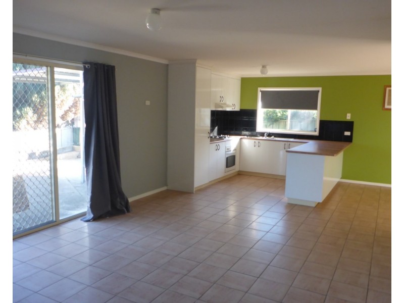 2 Kookaburra Place, Wodonga VIC 3690