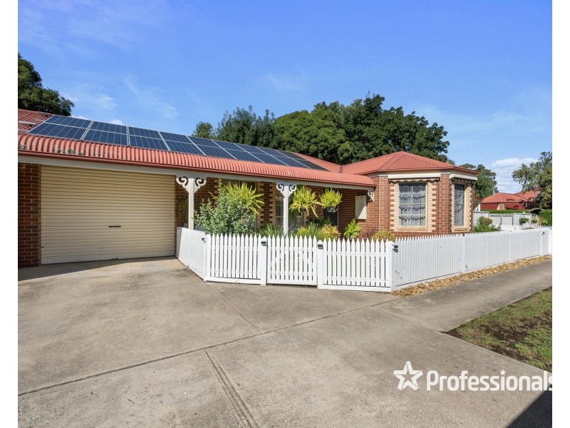 2/20 Nickless Street, Chiltern VIC 3683