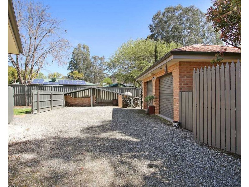 3 Stenzel Crescent, Baranduda VIC 3691
