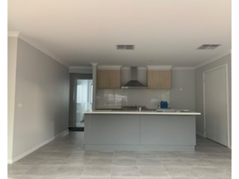 422 Dale Crescent, Lavington NSW 2641