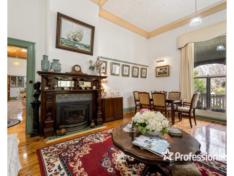 9 Gray Street, Corowa NSW 2646