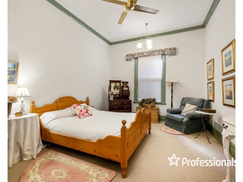 9 Gray Street, Corowa NSW 2646