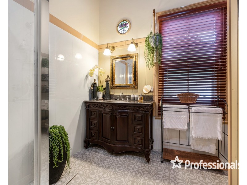 9 Gray Street, Corowa NSW 2646