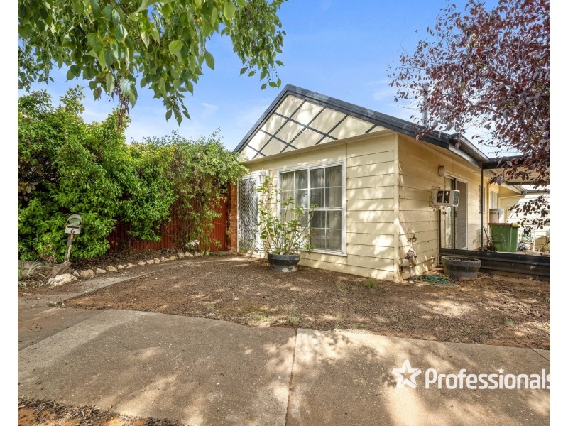 9 Gray Street, Corowa NSW 2646