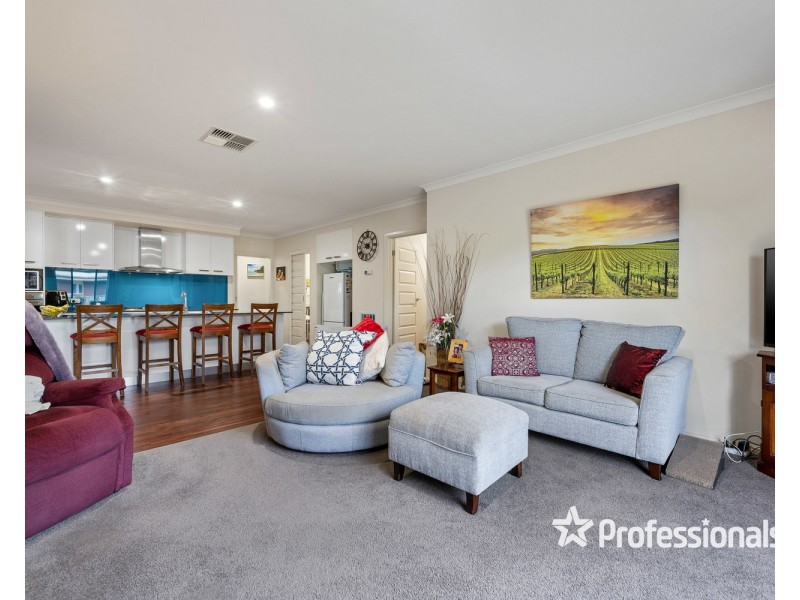 24 Bow Street, Corowa NSW 2646