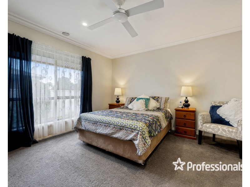 24 Bow Street, Corowa NSW 2646