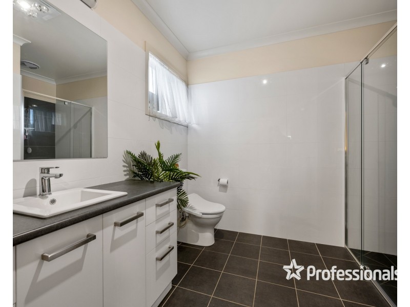 24 Bow Street, Corowa NSW 2646