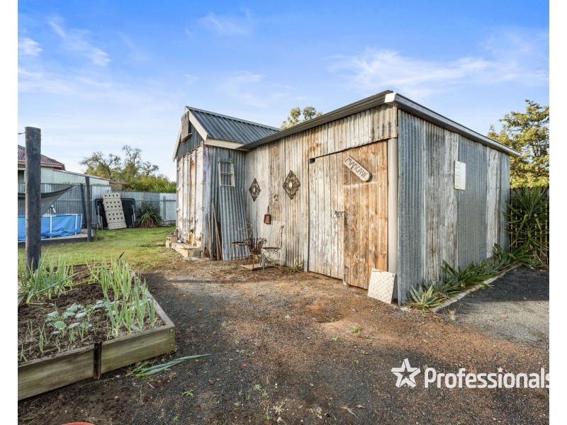 77 Ellis Street, Brocklesby NSW 2642