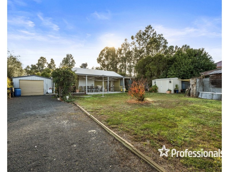 77 Ellis Street, Brocklesby NSW 2642