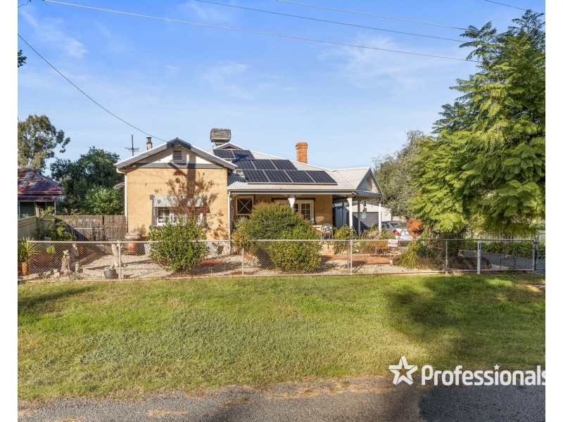 77 Ellis Street, Brocklesby NSW 2642