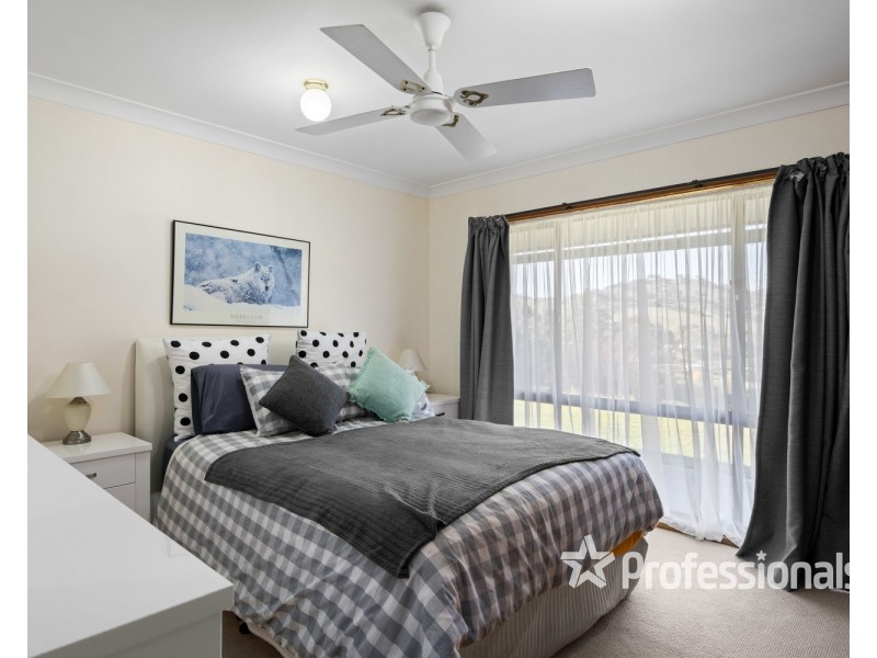 2 Lobban Street, Bethanga VIC 3691