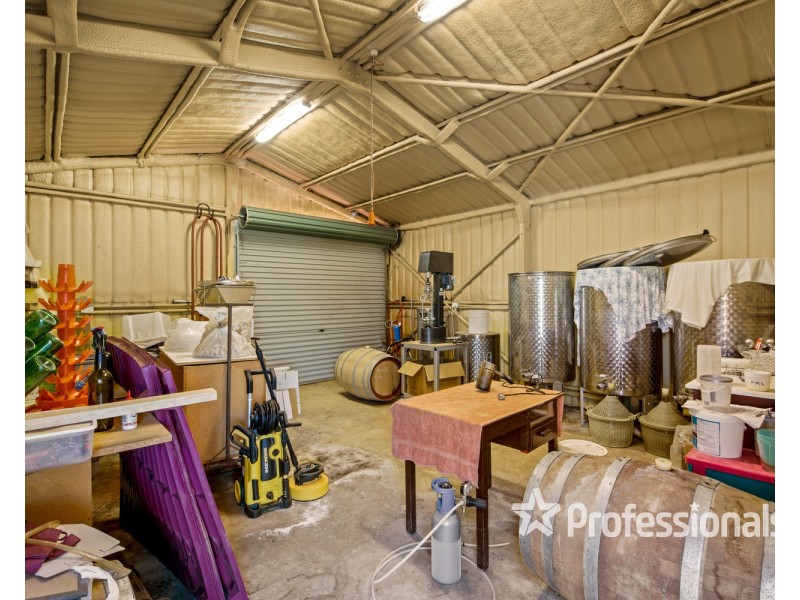 2 Lobban Street, Bethanga VIC 3691