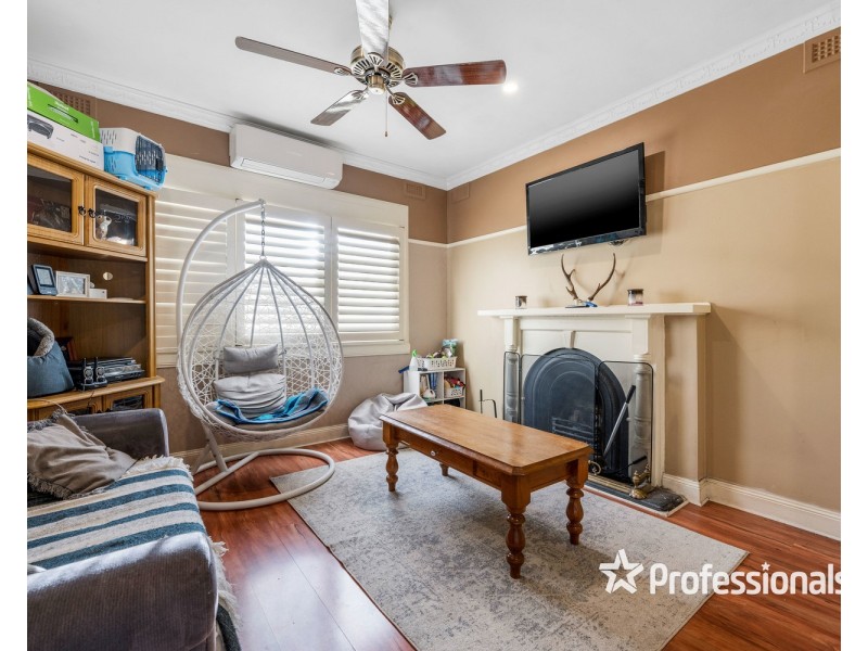 2 Burke Street, Chiltern VIC 3683